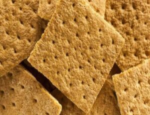 Can Dogs Eat Graham Crackers? Can Graham Crackers Kill Dogs?